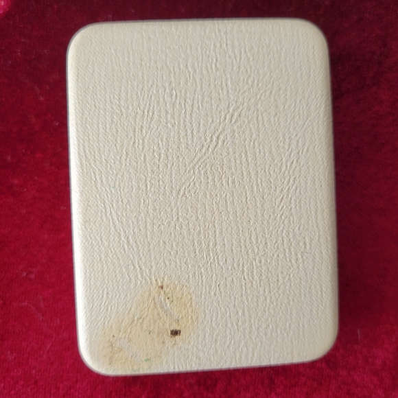 Vintage Curtis Creation Genuine Cameo Pendant & Clip-On Earrings ~ 12 KTGF ~ - Picture 8 of 16